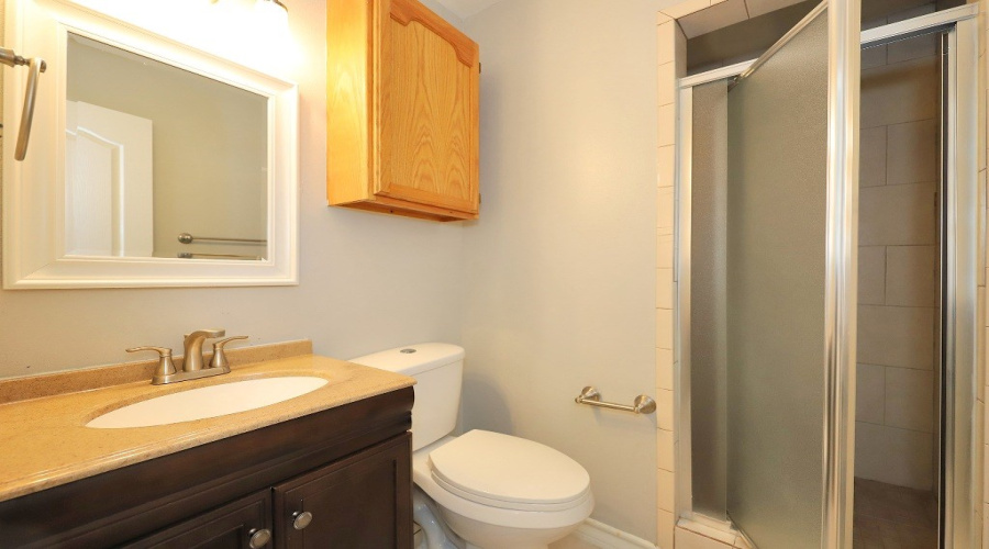 1000 Ranchway Dr, Laredo, Texas 78045, 3 Bedrooms Bedrooms, 7 Rooms Rooms,3 BathroomsBathrooms,Residential,For Sale,1000 Ranchway Dr,20261655