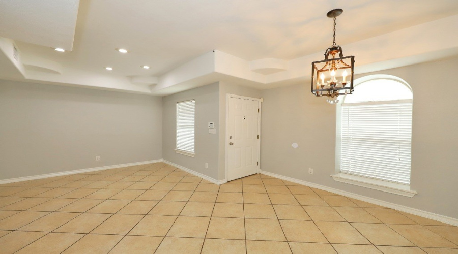 1000 Ranchway Dr, Laredo, Texas 78045, 3 Bedrooms Bedrooms, 7 Rooms Rooms,3 BathroomsBathrooms,Residential,For Sale,1000 Ranchway Dr,20261655