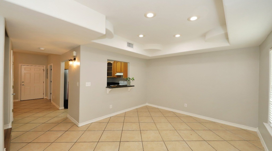 1000 Ranchway Dr, Laredo, Texas 78045, 3 Bedrooms Bedrooms, 7 Rooms Rooms,3 BathroomsBathrooms,Residential,For Sale,1000 Ranchway Dr,20261655