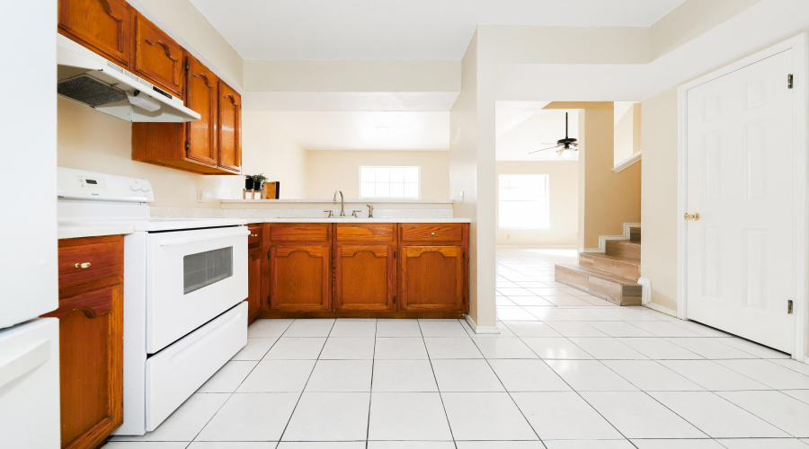 8911 McPherson Rd, Laredo, Texas 78045, 3 Bedrooms Bedrooms, 6 Rooms Rooms,3 BathroomsBathrooms,Residential,For Sale,8911 McPherson Rd,20261657