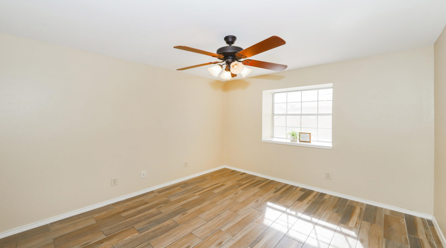 8911 McPherson Rd, Laredo, Texas 78045, 3 Bedrooms Bedrooms, 6 Rooms Rooms,3 BathroomsBathrooms,Residential,For Sale,8911 McPherson Rd,20261657