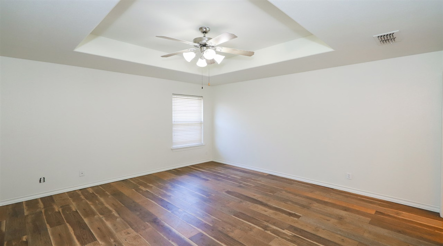 618 Ovenbird Thicket Dr, Laredo, Texas 78045, 3 Bedrooms Bedrooms, 6 Rooms Rooms,2 BathroomsBathrooms,Residential,For Sale,618 Ovenbird Thicket Dr,20261659