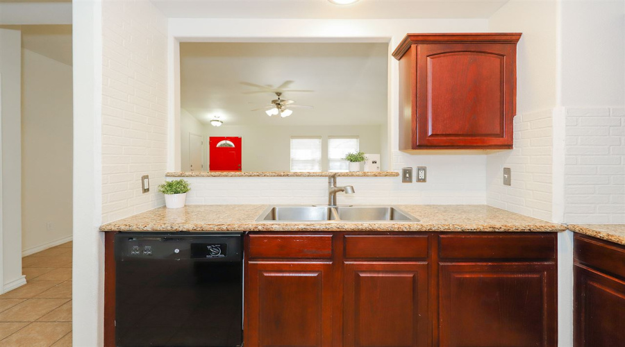 618 Ovenbird Thicket Dr, Laredo, Texas 78045, 3 Bedrooms Bedrooms, 6 Rooms Rooms,2 BathroomsBathrooms,Residential,For Sale,618 Ovenbird Thicket Dr,20261659