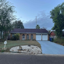 1105 Andrew Ave, Laredo, Texas 78045, 3 Bedrooms Bedrooms, 5 Rooms Rooms,2 BathroomsBathrooms,Residential,For Sale,1105 Andrew Ave,20261662
