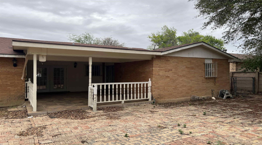 1105 Andrew Ave, Laredo, Texas 78045, 3 Bedrooms Bedrooms, 5 Rooms Rooms,2 BathroomsBathrooms,Residential,For Sale,1105 Andrew Ave,20261662