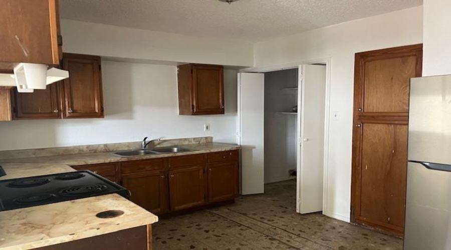 1804 Madison St, Laredo, Texas 78040, 3 Bedrooms Bedrooms, 5 Rooms Rooms,2 BathroomsBathrooms,Residential,For Rent,1804 Madison St,20261663