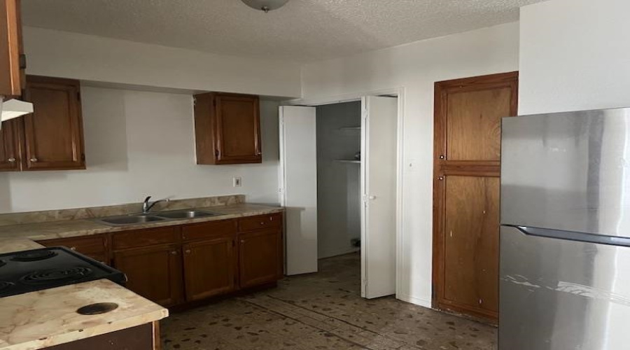 1804 Madison St, Laredo, Texas 78040, 3 Bedrooms Bedrooms, 5 Rooms Rooms,2 BathroomsBathrooms,Residential,For Rent,1804 Madison St,20261663