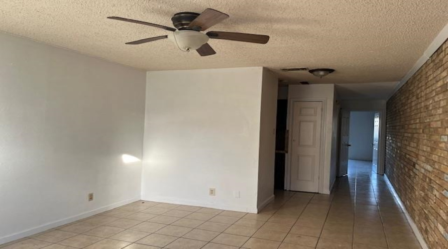 1804 Madison St, Laredo, Texas 78040, 3 Bedrooms Bedrooms, 5 Rooms Rooms,2 BathroomsBathrooms,Residential,For Rent,1804 Madison St,20261663