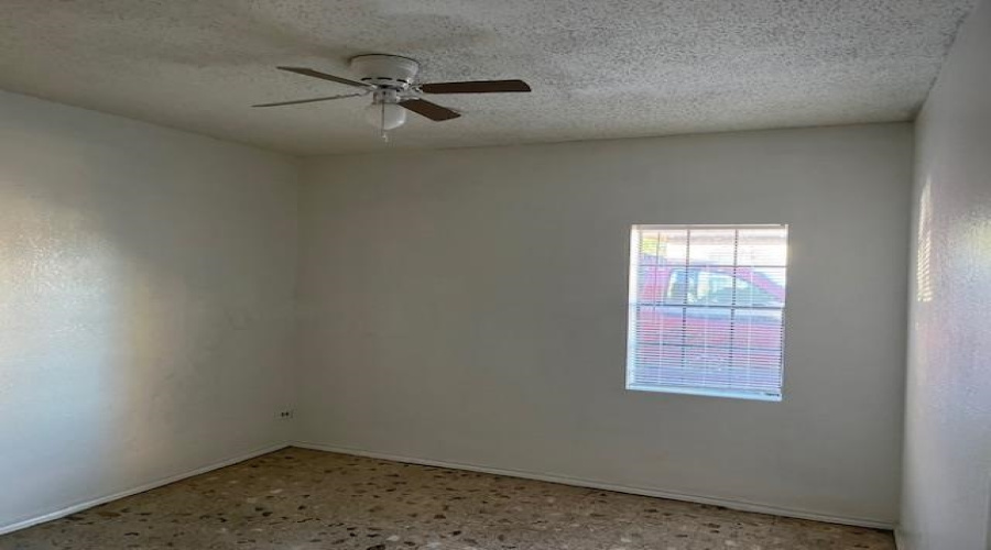 1804 Madison St, Laredo, Texas 78040, 3 Bedrooms Bedrooms, 5 Rooms Rooms,2 BathroomsBathrooms,Residential,For Rent,1804 Madison St,20261663