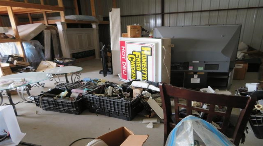 150 S U.S. Hwy 83, Zapata, Texas 78076, 1 Room Rooms,2 BathroomsBathrooms,Commercial retail/office,For Sale,150 S U.S. Hwy 83,20261667