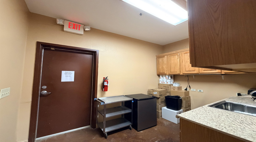 1605 E Del Mar Blvd, Laredo, Texas 78041, 1 Room Rooms,1 BathroomBathrooms,Commercial retail/office,For Rent,1605 E Del Mar Blvd,20261670