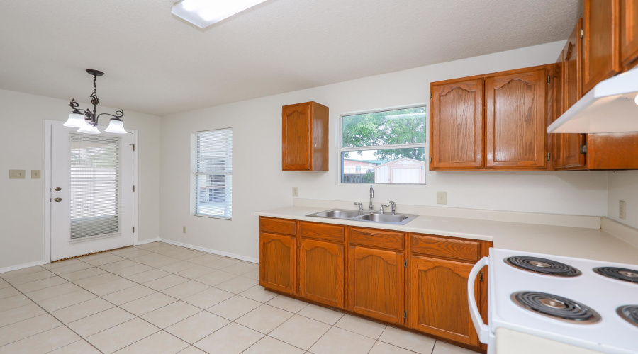 814 Chalan Dr, Laredo, Texas 78045, 3 Bedrooms Bedrooms, 6 Rooms Rooms,2 BathroomsBathrooms,Residential,For Sale,814 Chalan Dr,20261665