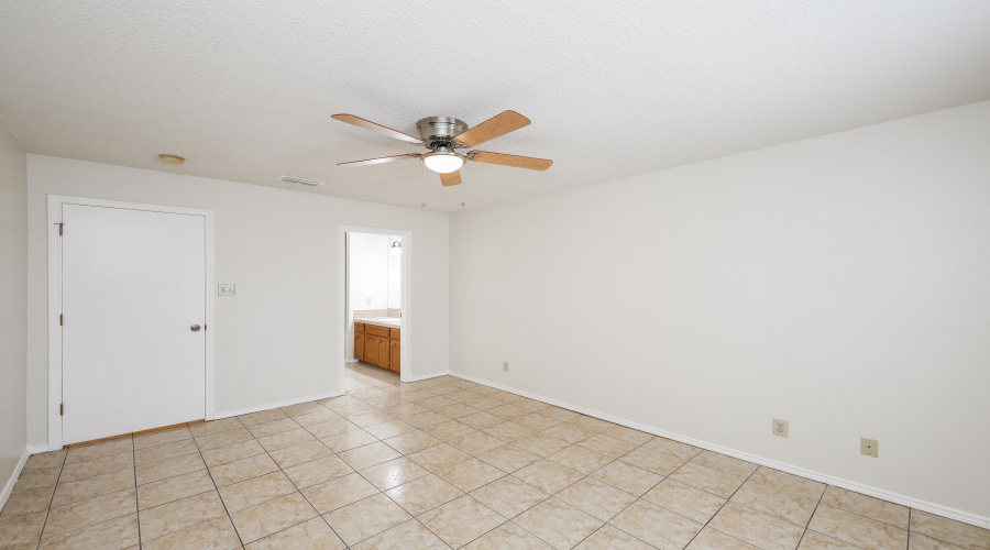 814 Chalan Dr, Laredo, Texas 78045, 3 Bedrooms Bedrooms, 6 Rooms Rooms,2 BathroomsBathrooms,Residential,For Sale,814 Chalan Dr,20261665