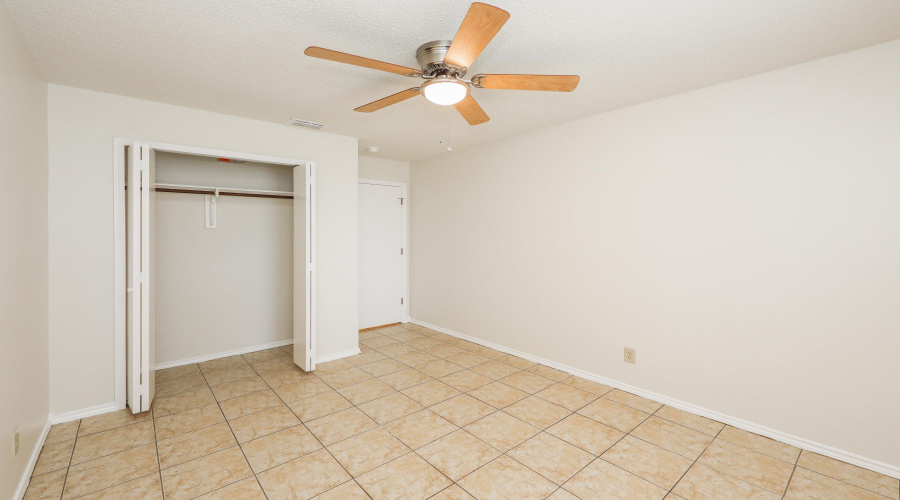 814 Chalan Dr, Laredo, Texas 78045, 3 Bedrooms Bedrooms, 6 Rooms Rooms,2 BathroomsBathrooms,Residential,For Sale,814 Chalan Dr,20261665