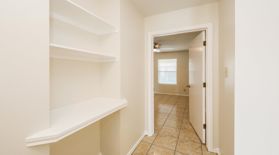 814 Chalan Dr, Laredo, Texas 78045, 3 Bedrooms Bedrooms, 6 Rooms Rooms,2 BathroomsBathrooms,Residential,For Sale,814 Chalan Dr,20261665