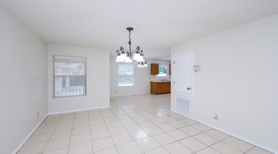 814 Chalan Dr, Laredo, Texas 78045, 3 Bedrooms Bedrooms, 6 Rooms Rooms,2 BathroomsBathrooms,Residential,For Sale,814 Chalan Dr,20261665