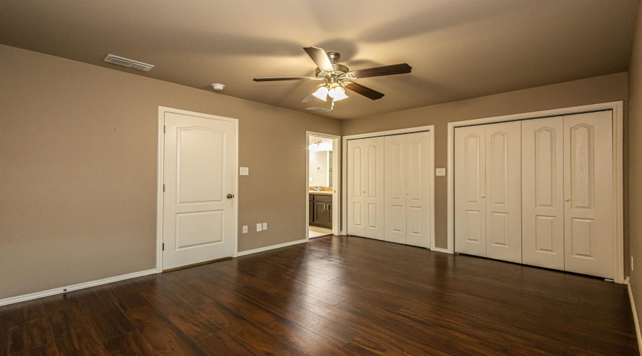 123 Niagara Dr., Laredo, Texas 78045, 3 Bedrooms Bedrooms, 5 Rooms Rooms,2 BathroomsBathrooms,Residential,For Sale,123 Niagara Dr.,20261666