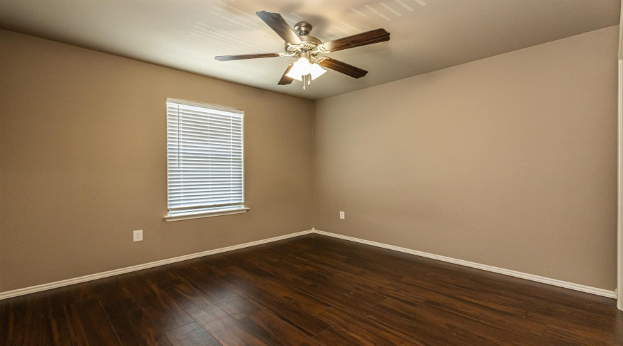 123 Niagara Dr., Laredo, Texas 78045, 3 Bedrooms Bedrooms, 5 Rooms Rooms,2 BathroomsBathrooms,Residential,For Sale,123 Niagara Dr.,20261666