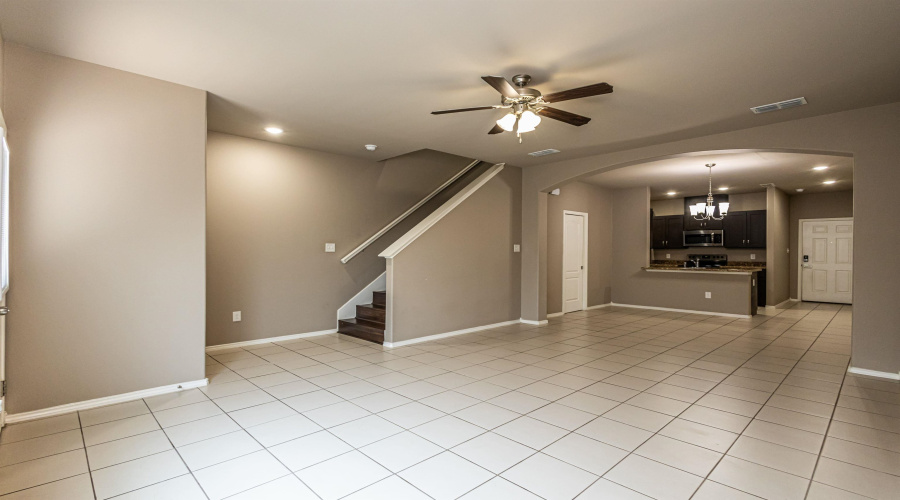 123 Niagara Dr., Laredo, Texas 78045, 3 Bedrooms Bedrooms, 5 Rooms Rooms,2 BathroomsBathrooms,Residential,For Sale,123 Niagara Dr.,20261666