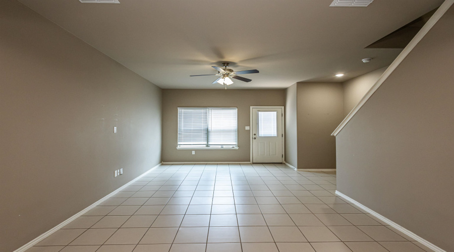 123 Niagara Dr., Laredo, Texas 78045, 3 Bedrooms Bedrooms, 5 Rooms Rooms,2 BathroomsBathrooms,Residential,For Sale,123 Niagara Dr.,20261666