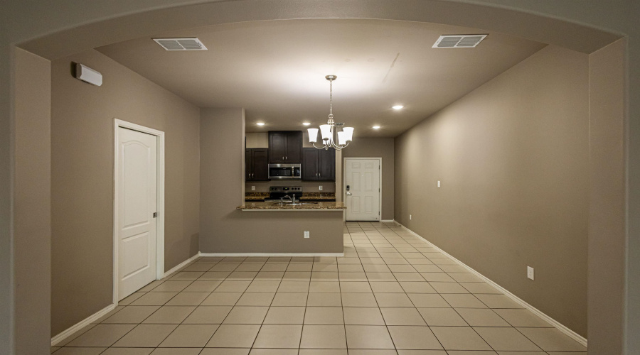 123 Niagara Dr., Laredo, Texas 78045, 3 Bedrooms Bedrooms, 5 Rooms Rooms,2 BathroomsBathrooms,Residential,For Sale,123 Niagara Dr.,20261666