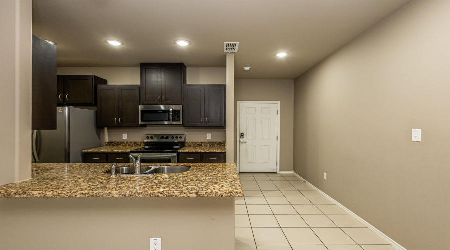 123 Niagara Dr., Laredo, Texas 78045, 3 Bedrooms Bedrooms, 5 Rooms Rooms,2 BathroomsBathrooms,Residential,For Sale,123 Niagara Dr.,20261666