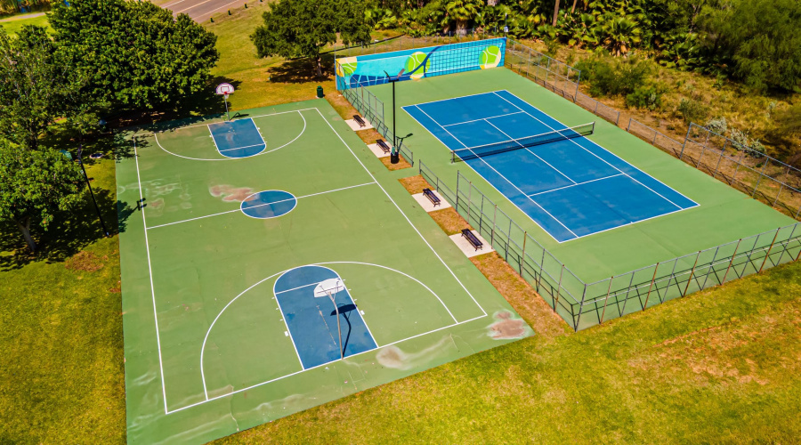 154 Cardinal Ln, Laredo, Texas 78045, 5 Bedrooms Bedrooms, 9 Rooms Rooms,5 BathroomsBathrooms,Residential,For Sale,154 Cardinal Ln,20261674