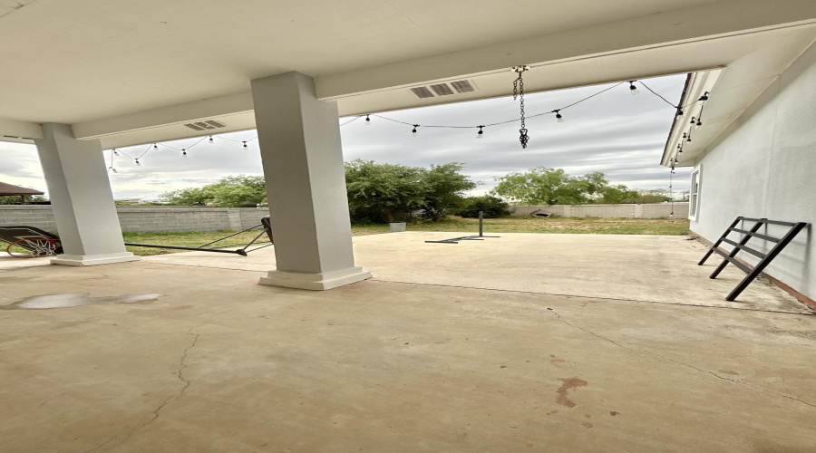 1411 Orquidia Ln E, Rio Bravo, Texas 78046, 3 Bedrooms Bedrooms, 5 Rooms Rooms,2 BathroomsBathrooms,Residential,For Rent,1411 Orquidia Ln E,20261675