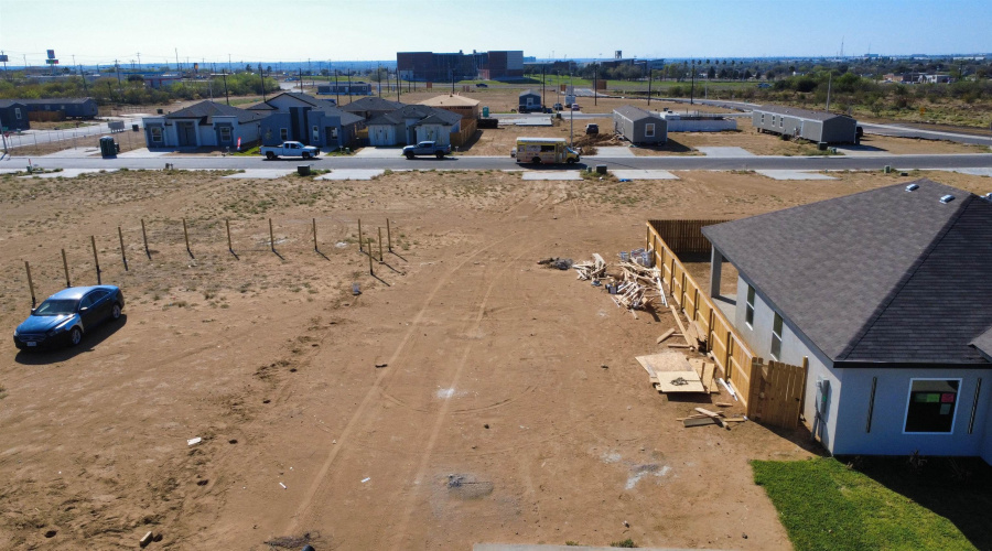 5060 Luna Grande Lp., Laredo, Texas 78046, 4 Bedrooms Bedrooms, 6 Rooms Rooms,2 BathroomsBathrooms,Residential,For Sale,5060 Luna Grande Lp.,20261677