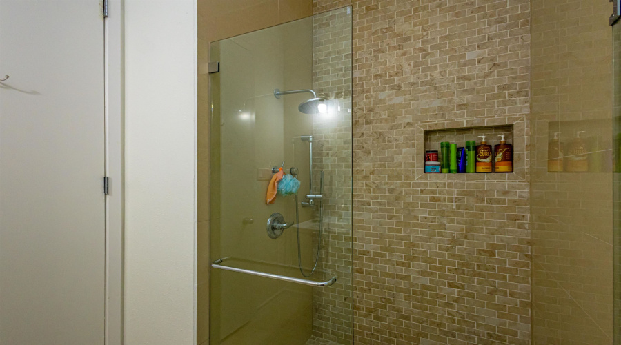 114 Redwing Ct, Laredo, Texas 78045, 4 Bedrooms Bedrooms, 8 Rooms Rooms,3 BathroomsBathrooms,Residential,For Sale,114 Redwing Ct,20261680