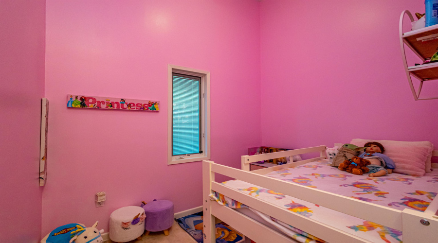 114 Redwing Ct, Laredo, Texas 78045, 4 Bedrooms Bedrooms, 8 Rooms Rooms,3 BathroomsBathrooms,Residential,For Sale,114 Redwing Ct,20261680