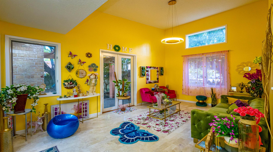 114 Redwing Ct, Laredo, Texas 78045, 4 Bedrooms Bedrooms, 8 Rooms Rooms,3 BathroomsBathrooms,Residential,For Sale,114 Redwing Ct,20261680