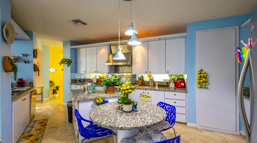 114 Redwing Ct, Laredo, Texas 78045, 4 Bedrooms Bedrooms, 8 Rooms Rooms,3 BathroomsBathrooms,Residential,For Sale,114 Redwing Ct,20261680