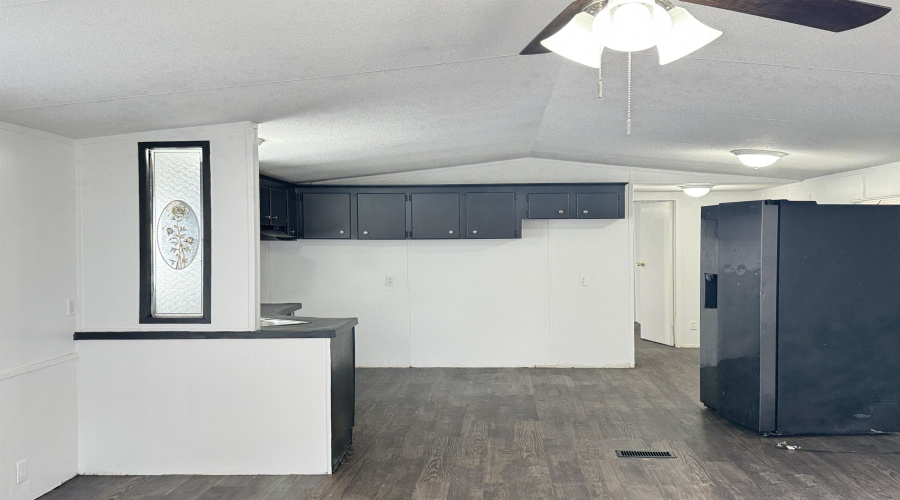 532 Jemez Lp, Laredo, Texas 78046, 2 Bedrooms Bedrooms, 4 Rooms Rooms,2 BathroomsBathrooms,Residential,For Sale,532 Jemez Lp,20261681