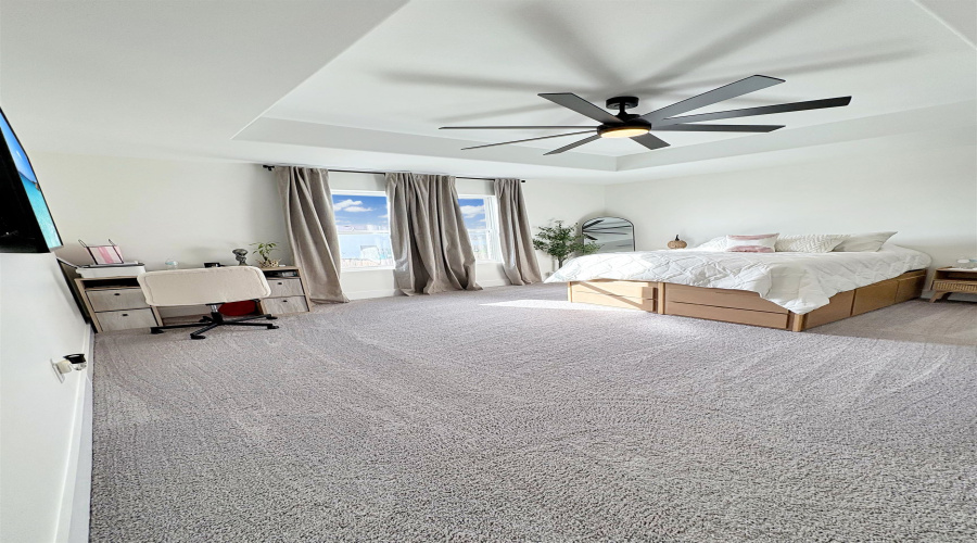 9905 Rosary Ln., Laredo, Texas 78045, 4 Bedrooms Bedrooms, 8 Rooms Rooms,2 BathroomsBathrooms,Residential,For Sale,9905 Rosary Ln.,20261682