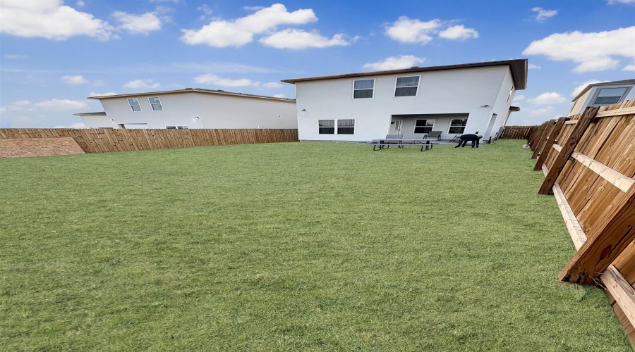 9905 Rosary Ln., Laredo, Texas 78045, 4 Bedrooms Bedrooms, 8 Rooms Rooms,2 BathroomsBathrooms,Residential,For Sale,9905 Rosary Ln.,20261682