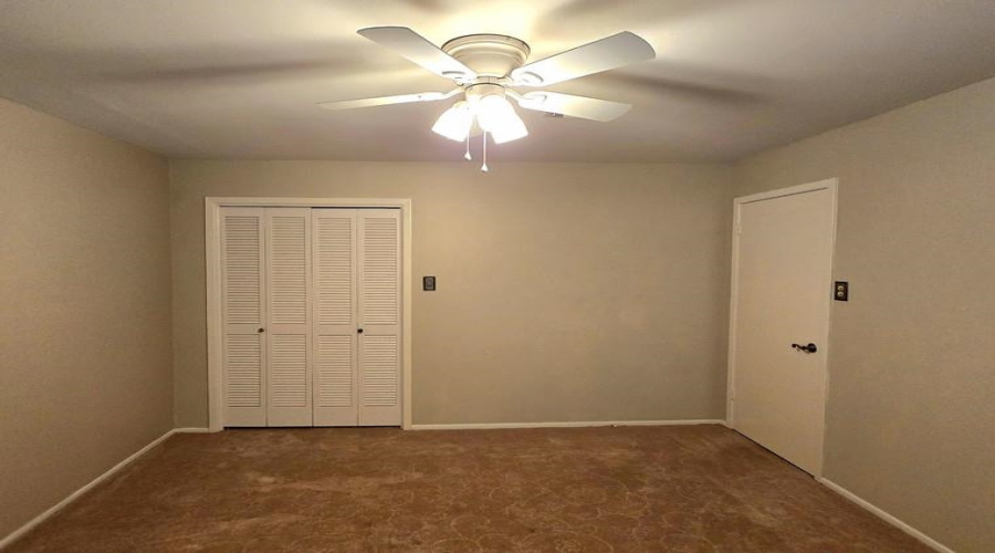 105 Indiana St, Laredo, Texas 78045, 3 Bedrooms Bedrooms, 6 Rooms Rooms,2 BathroomsBathrooms,Residential,For Sale,105 Indiana St,20261683