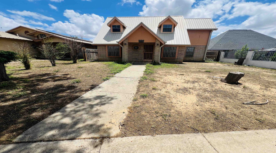 8606 Puerto Viejo, Laredo, Texas 78045-6225, 4 Bedrooms Bedrooms, 6 Rooms Rooms,2 BathroomsBathrooms,Residential,For Sale,8606 Puerto Viejo,20261684