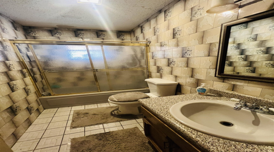 8606 Puerto Viejo, Laredo, Texas 78045-6225, 4 Bedrooms Bedrooms, 6 Rooms Rooms,2 BathroomsBathrooms,Residential,For Sale,8606 Puerto Viejo,20261684