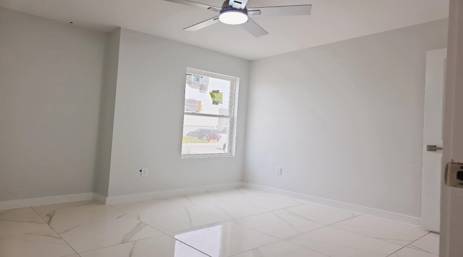 2335 Mango Rd., LAREDO, Texas 78046, 3 Bedrooms Bedrooms, 4 Rooms Rooms,2 BathroomsBathrooms,Residential,For Sale,2335 Mango Rd.,20261685