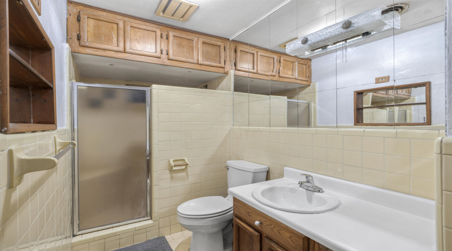 1920 N Arkansas Ave, LAREDO, Texas 78043, 5 Bedrooms Bedrooms, 8 Rooms Rooms,2 BathroomsBathrooms,Residential,For Sale,1920 N Arkansas Ave,20261687