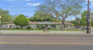 1920 N Arkansas Ave, LAREDO, Texas 78043, 5 Bedrooms Bedrooms, 8 Rooms Rooms,2 BathroomsBathrooms,Residential,For Sale,1920 N Arkansas Ave,20261687 1920 N Arkansas Ave, LAREDO, Texas 78043, 5 Bedrooms Bedrooms, 8 Rooms Rooms,2 BathroomsBathrooms,Residential,For Sale,1920 N Arkansas Ave,20261687