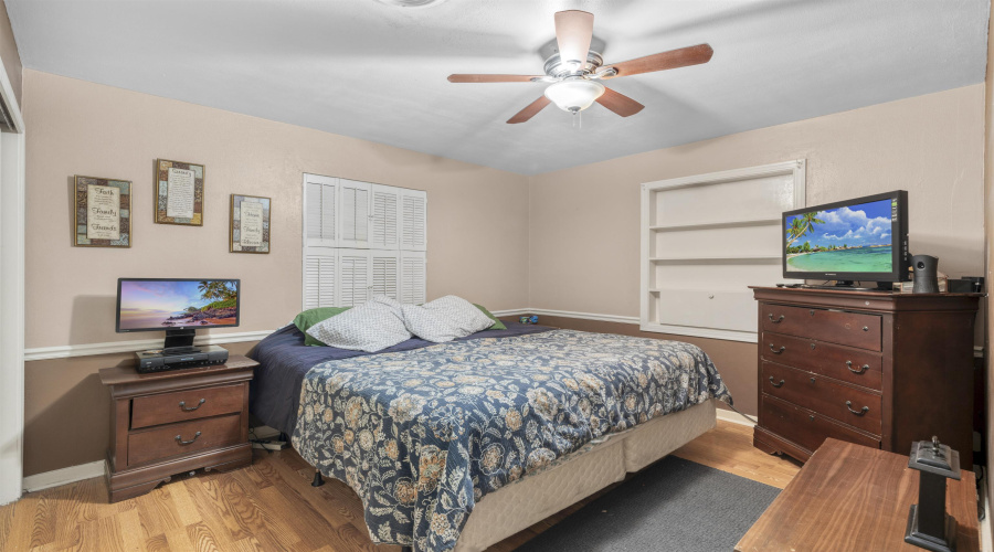 1920 N Arkansas Ave, LAREDO, Texas 78043, 5 Bedrooms Bedrooms, 8 Rooms Rooms,2 BathroomsBathrooms,Residential,For Sale,1920 N Arkansas Ave,20261687