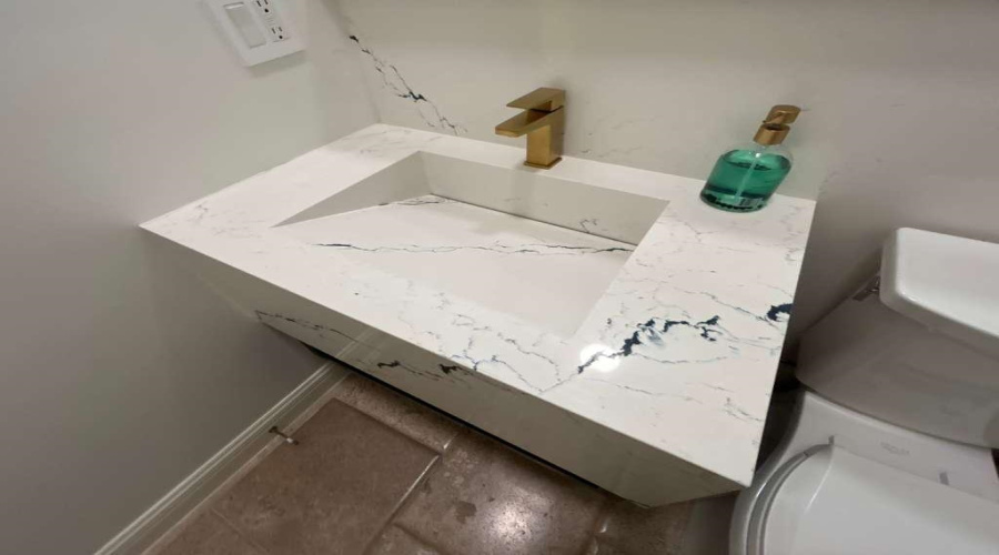 2110 Bermuda Dr, Laredo, Texas 78045, 3 Bedrooms Bedrooms, 8 Rooms Rooms,4 BathroomsBathrooms,Residential,For Rent,2110 Bermuda Dr,20261690