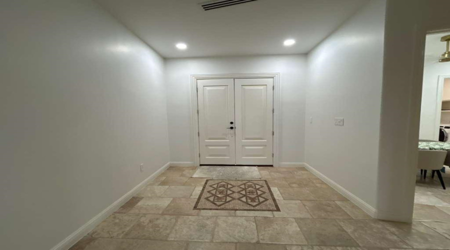 2110 Bermuda Dr, Laredo, Texas 78045, 3 Bedrooms Bedrooms, 8 Rooms Rooms,4 BathroomsBathrooms,Residential,For Rent,2110 Bermuda Dr,20261690