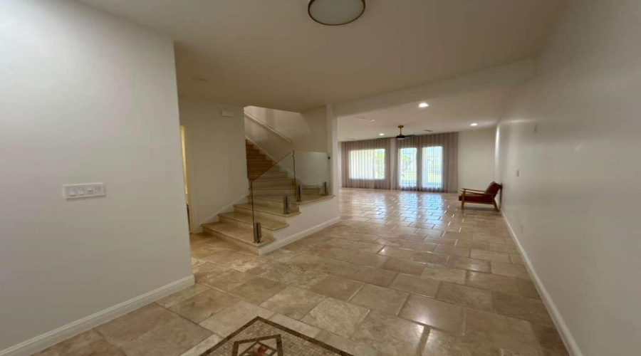 2110 Bermuda Dr, Laredo, Texas 78045, 3 Bedrooms Bedrooms, 8 Rooms Rooms,4 BathroomsBathrooms,Residential,For Rent,2110 Bermuda Dr,20261690