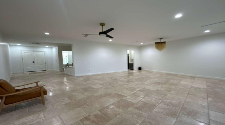 2110 Bermuda Dr, Laredo, Texas 78045, 3 Bedrooms Bedrooms, 8 Rooms Rooms,4 BathroomsBathrooms,Residential,For Rent,2110 Bermuda Dr,20261690