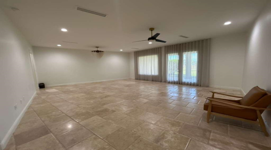 2110 Bermuda Dr, Laredo, Texas 78045, 3 Bedrooms Bedrooms, 8 Rooms Rooms,4 BathroomsBathrooms,Residential,For Rent,2110 Bermuda Dr,20261690