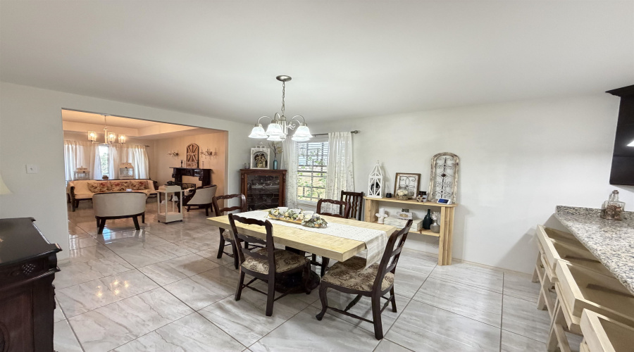 4324 Alina Dr., Laredo, Texas 78046, 3 Bedrooms Bedrooms, 6 Rooms Rooms,2 BathroomsBathrooms,Residential,For Sale,4324 Alina Dr.,20261692