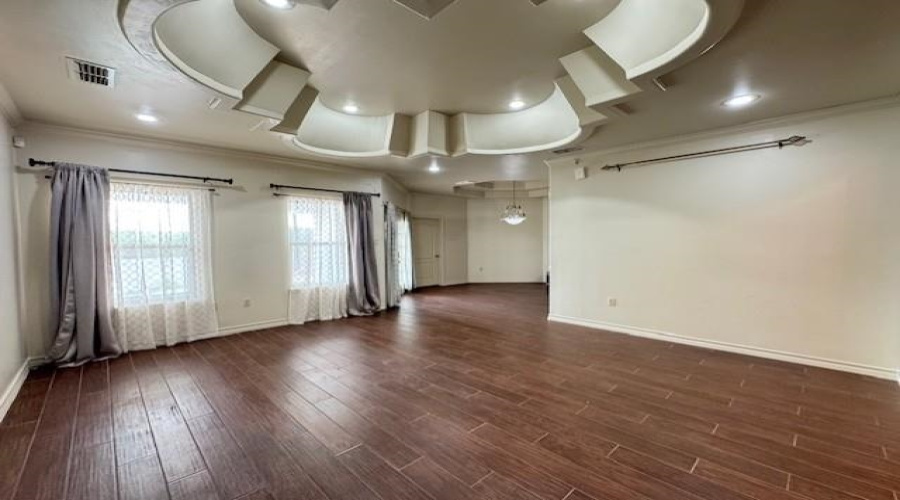 103 Yellowstone Lake Dr, Laredo, Texas 78041, 3 Bedrooms Bedrooms, 7 Rooms Rooms,2 BathroomsBathrooms,Residential,For Rent,103 Yellowstone Lake Dr,20261694